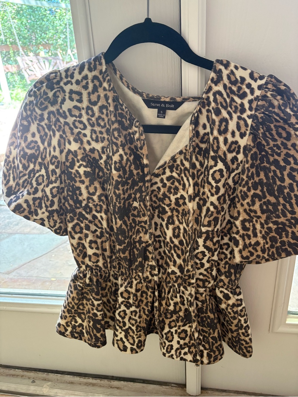 Leopard Print Puff Sleeve Peplum Top - Brown/Black